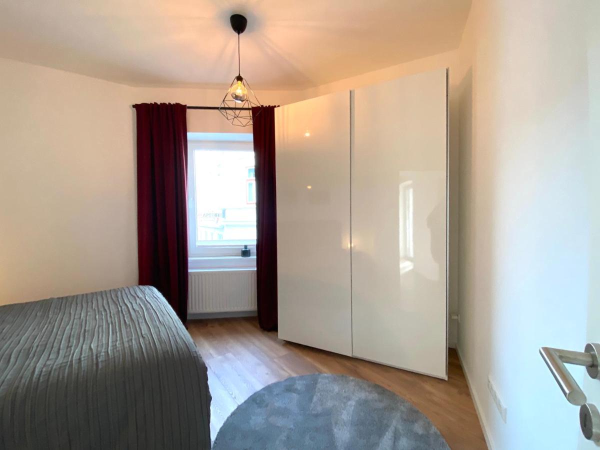 White Inn - Ferienwohnung Mit Terrasse Mürzzuschlag Exteriör bild