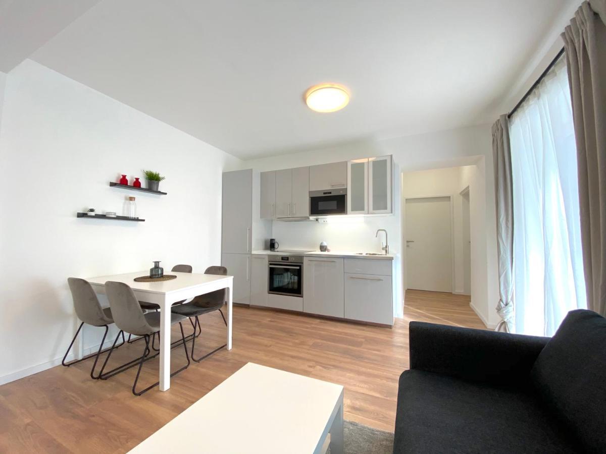 White Inn - Ferienwohnung Mit Terrasse Mürzzuschlag Exteriör bild