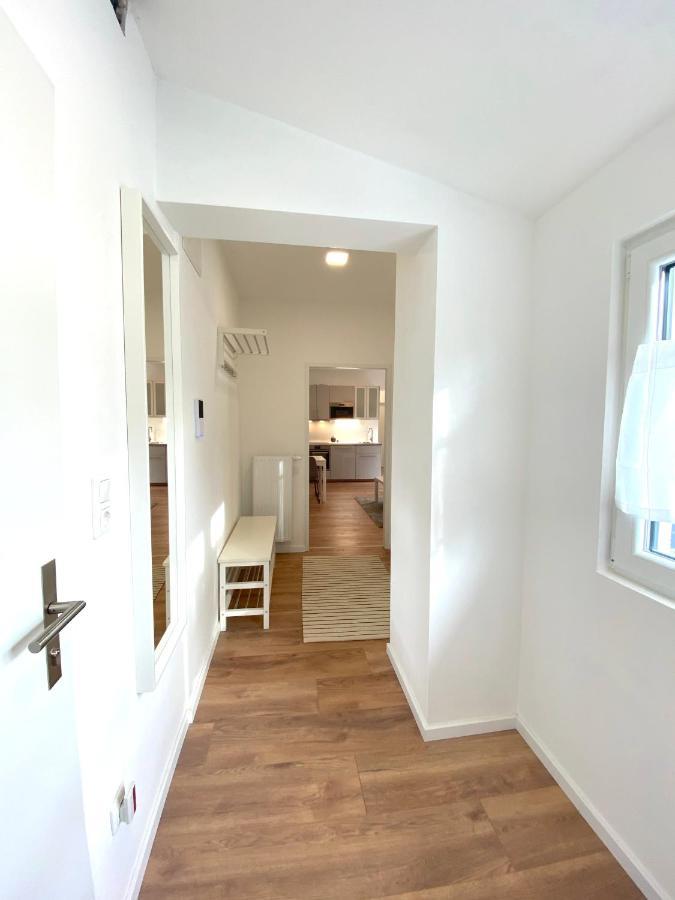 White Inn - Ferienwohnung Mit Terrasse Mürzzuschlag Exteriör bild