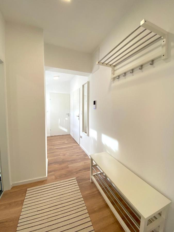 White Inn - Ferienwohnung Mit Terrasse Mürzzuschlag Exteriör bild